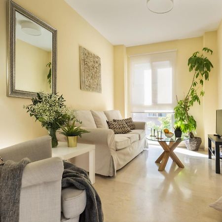 Misterhost San Bernardo Jardines De Murillo إشبيلية المظهر الخارجي الصورة